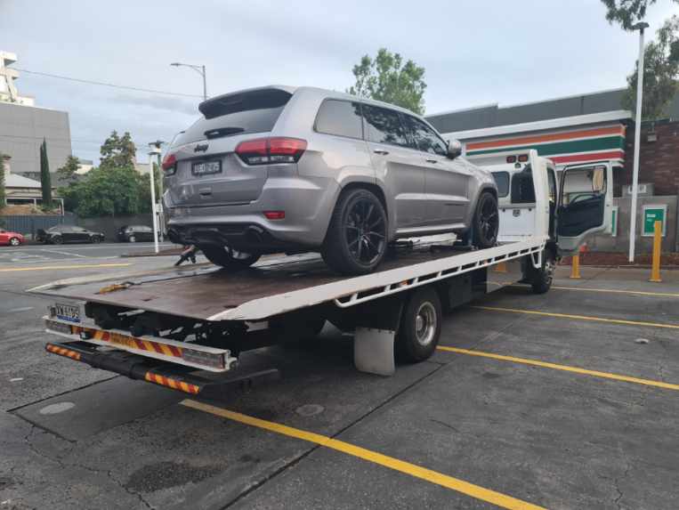 SUV Towing near me in Fawkner Melbourne